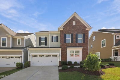 /international/us/419-hopwood-way-apex-nc-110110231394/