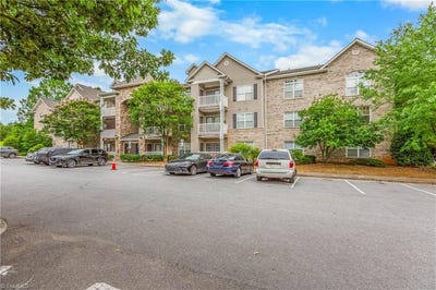 /international/us/923-windcastle-lane-winston-salem-nc-110108710299/