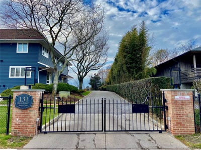 /international/us/131-6th-street-greenport-ny-110104051228/