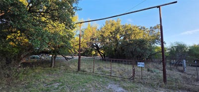 /international/us/714-bailey-street-eden-tx-110120537770/