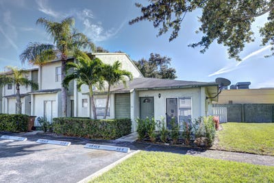/international/us/858-crystal-lake-drive-deerfield-beach-fl-110106927470/