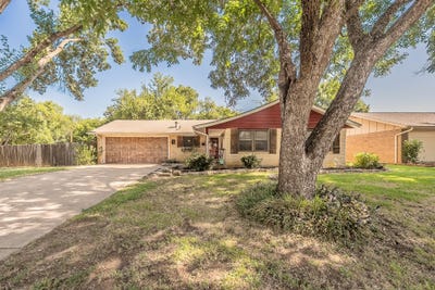 /international/us/612-bayless-drive-euless-tx-110120424167/