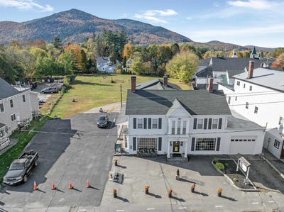 /international/us/115-117-main-street-colebrook-nh-110098129737/