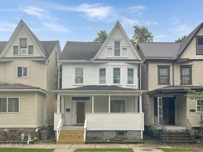 /international/us/3027-broad-avenue-altoona-pa-110101009364/