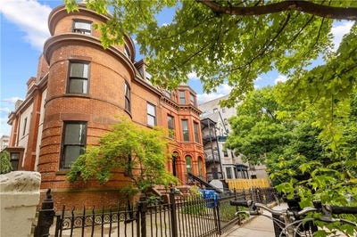 /international/us/1372-dean-street-brooklyn-ny-110107877457/