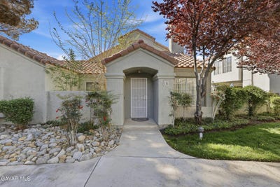 /international/us/37940-42nd-street-palmdale-ca-110106617193/