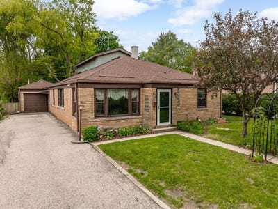 /international/us/493-e-palatine-road-palatine-il-110108332495/
