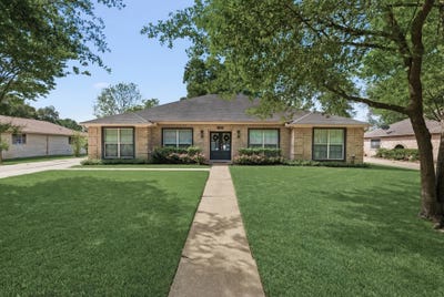 /international/us/5825-longwood-st-beaumont-tx-110107334471/