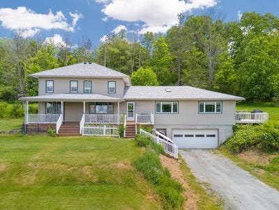 /international/us/233-pioneer-road-millerton-pa-110108965739/