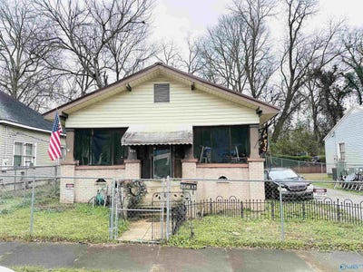 /international/us/904-spruce-street-gadsden-al-110107227061/