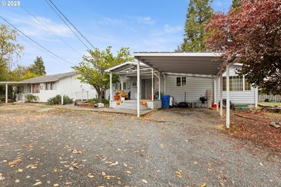 /international/us/2414-brockway-rd-winston-or-110102976040/