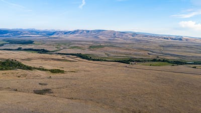 /international/us/tract-4-state-hwy-11-laramie-wy-110119609458/
