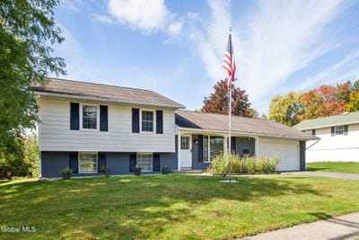 /international/us/163-campus-drive-cobleskill-ny-110120019355/