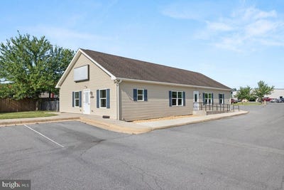 /international/us/4489-martinsburg-pike-clear-brook-va-110100849261/