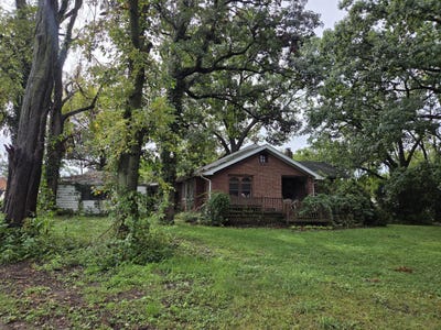 /international/us/2732-blake-road-portage-in-110110242538/