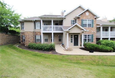 /international/us/14800-lenox-drive-unit-200-strongsville-oh-110100211049/