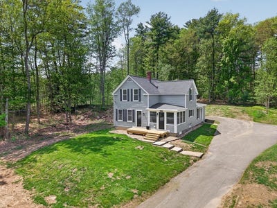/international/us/148-center-street-ashburnham-ma-110108191246/