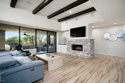 /international/us/10071-e-graythorn-drive-scottsdale-az-110059059656/