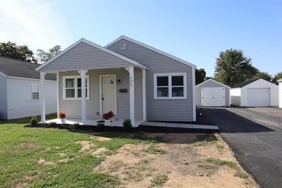 /international/us/121-laurel-road-washington-court-house-oh-110120454906/