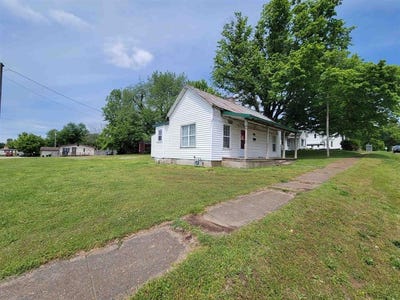 /international/us/104-n-lafayette-beaver-dam-ky-110107855970/