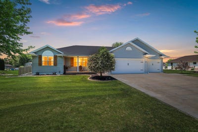 /international/us/6746-breckenridge-falls-boulevard-greenleaf-wi-110108360043/