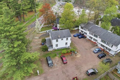 /international/us/76-ethan-allen-parkway-burlington-vt-110108099835/