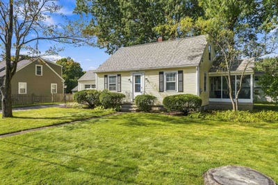/international/us/12-nutting-street-nashua-nh-110120037842/