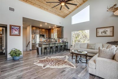 /international/us/9204-indian-trail-rio-vista-tx-110099857235/