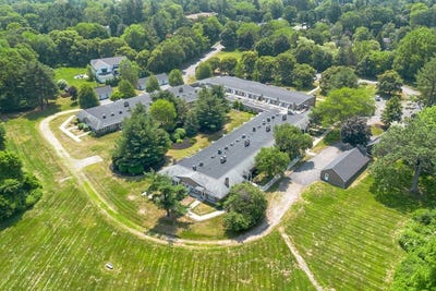 /international/us/75-page-rd-bedford-ma-110100302437/