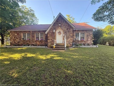 /international/us/1102-school-st-ozark-ar-110106694466/