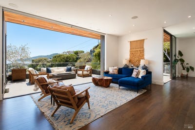/international/us/4755-paradise-drive-tiburon-ca-110108631491/