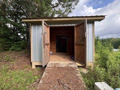 /international/us/1309-cherokee-road-pell-city-al-110100689547/