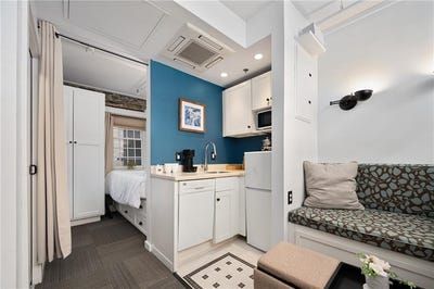 /international/us/65-weybosset-street-providence-ri-110107724559/