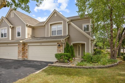 /international/us/2920-oak-court-schaumburg-il-110110188246/