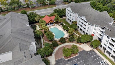 /international/us/1984-folly-road-charleston-sc-110109512026/