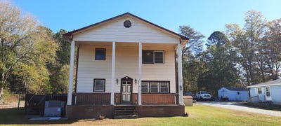 /international/us/2319-nc-86-hillsborough-nc-110088202219/