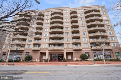 /international/us/4801-fairmont-avenue-bethesda-md-110106177864/