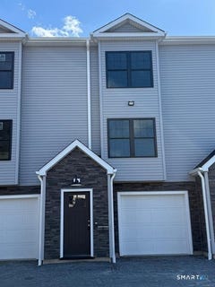 /international/us/550-high-street-naugatuck-ct-110107794991/