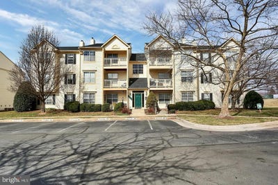 /international/us/11002-koman-circle-manassas-va-110099880336/