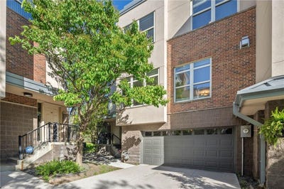 /international/us/221-1st-avenue-ne-minneapolis-mn-110107999594/