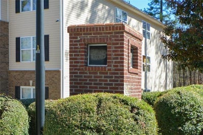 /international/us/8304-fairington-village-drive-lithonia-ga-110102079508/