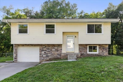 /international/us/108-hillcrest-ave-glenwood-ia-110100970141/