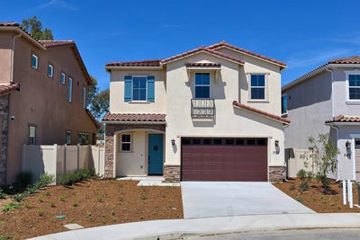 /international/us/753-michael-ct-vista-ca-110120044747/