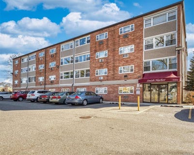 /international/us/222-smith-street-freeport-ny-110096107466/