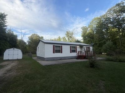 /international/us/1505-e-van-buren-street-white-cloud-mi-110119931765/