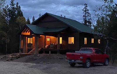 /international/us/4425-w-willow-creek-road-lincoln-mt-110098402564/