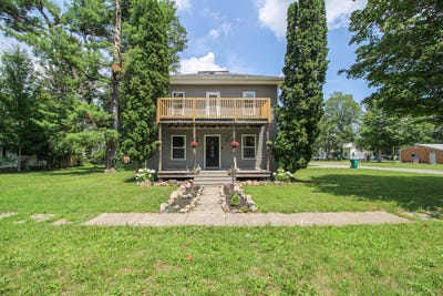 /international/us/335-e-burr-oak-street-centreville-mi-110109213391/
