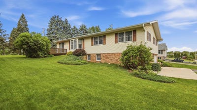 /international/us/1330-arthur-street-darlington-wi-110108293297/