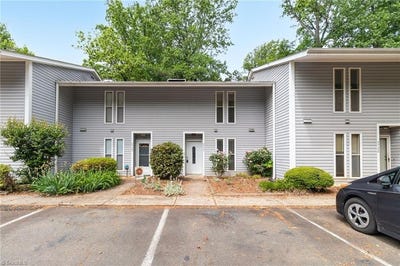 /international/us/3730-heathrow-drive-winston-salem-nc-110107785813/