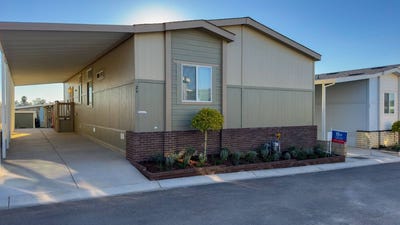 /international/us/3444-w-center-st-riverside-ca-110102621543/